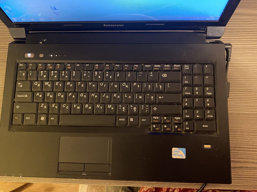 Ноутбук Lenovo B560 робочий компютер леново