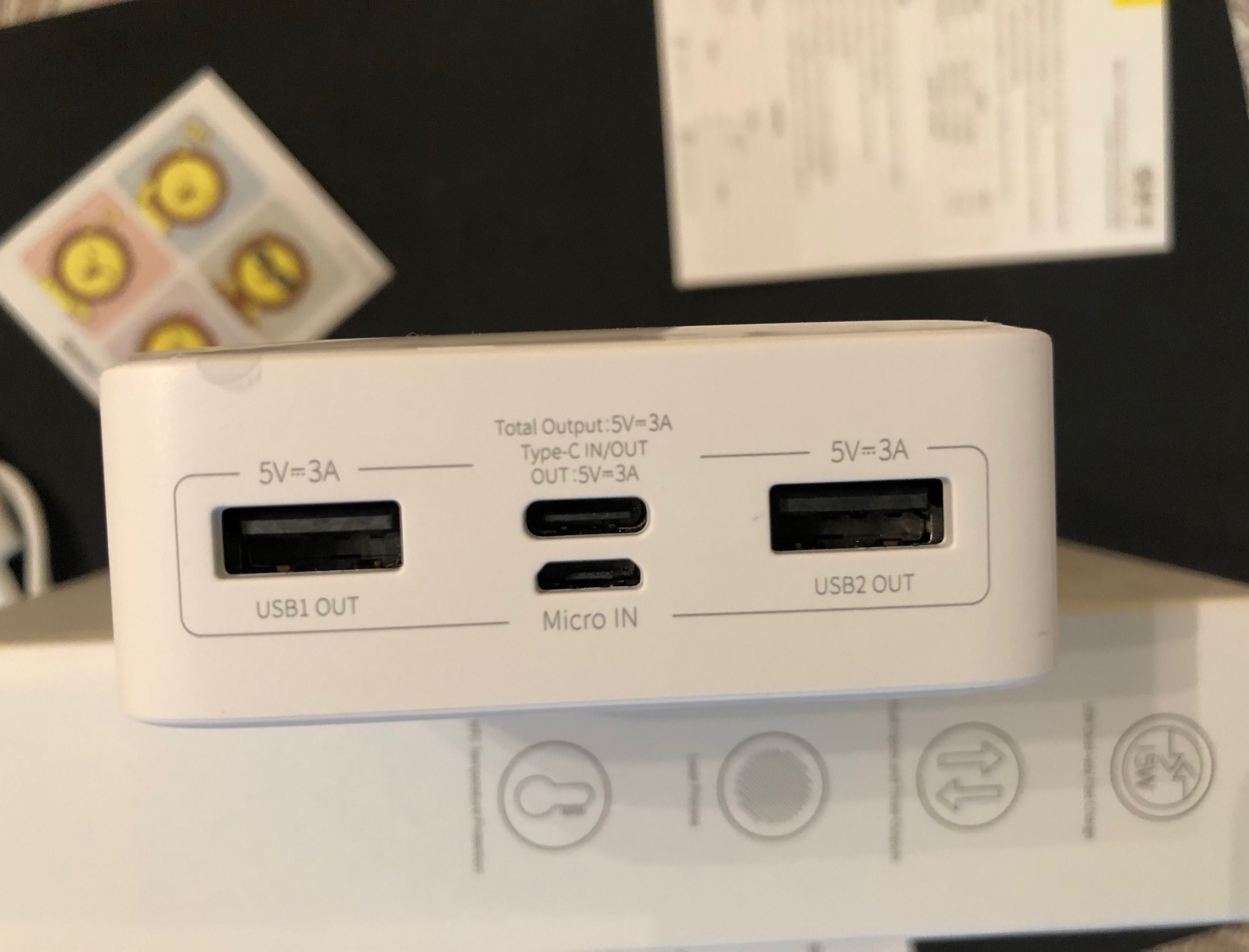 Повербанк павербанк powerbank зовнішній акумулятор портативна батарея