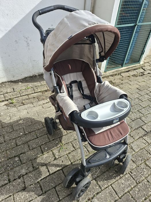 Carrinho de bebé Chico