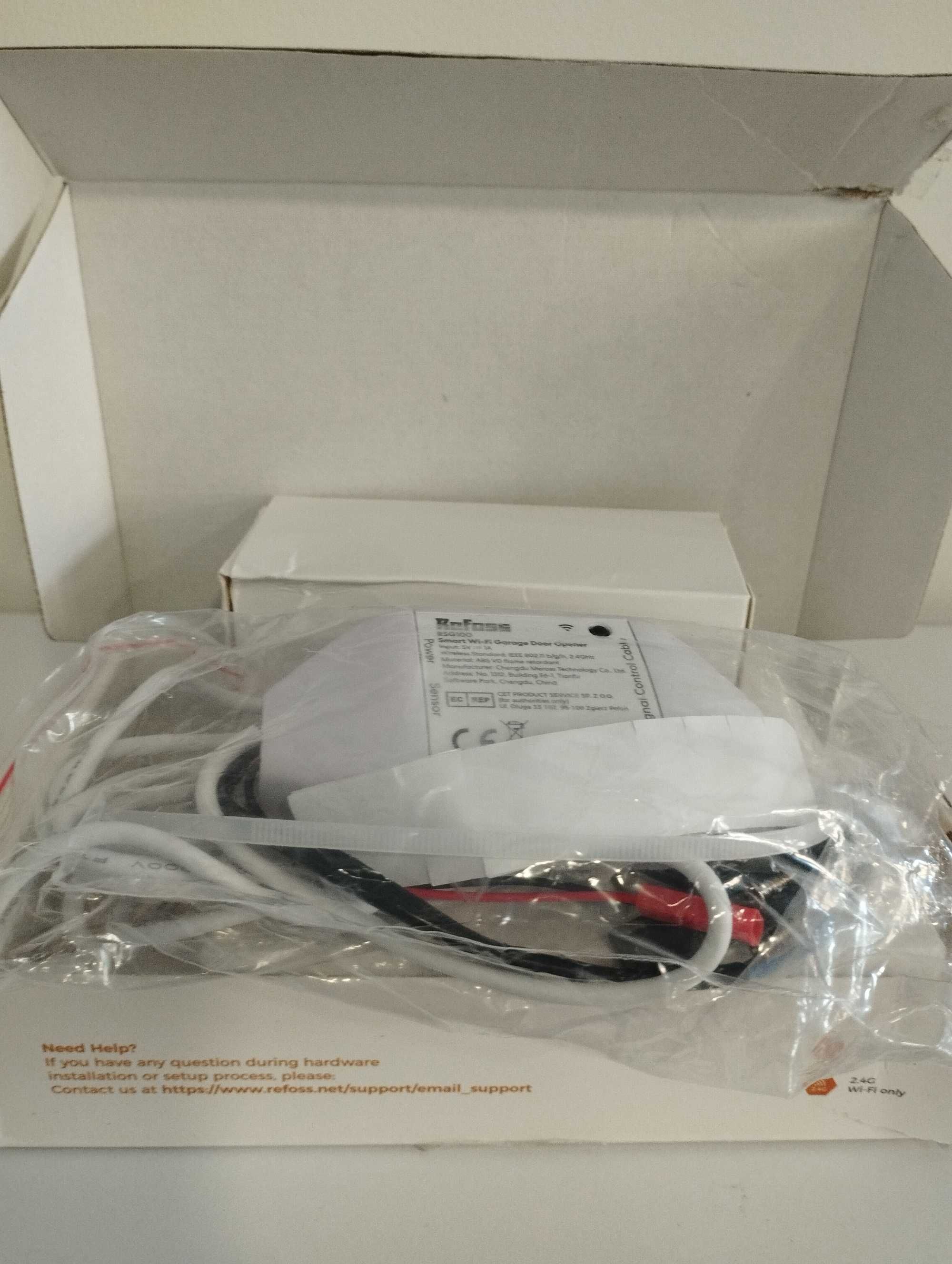 Smart Wi-Fi Garage Door Opener RSG100