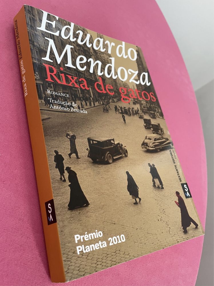 Livro Rixa de gatos de Eduardo Mendoza