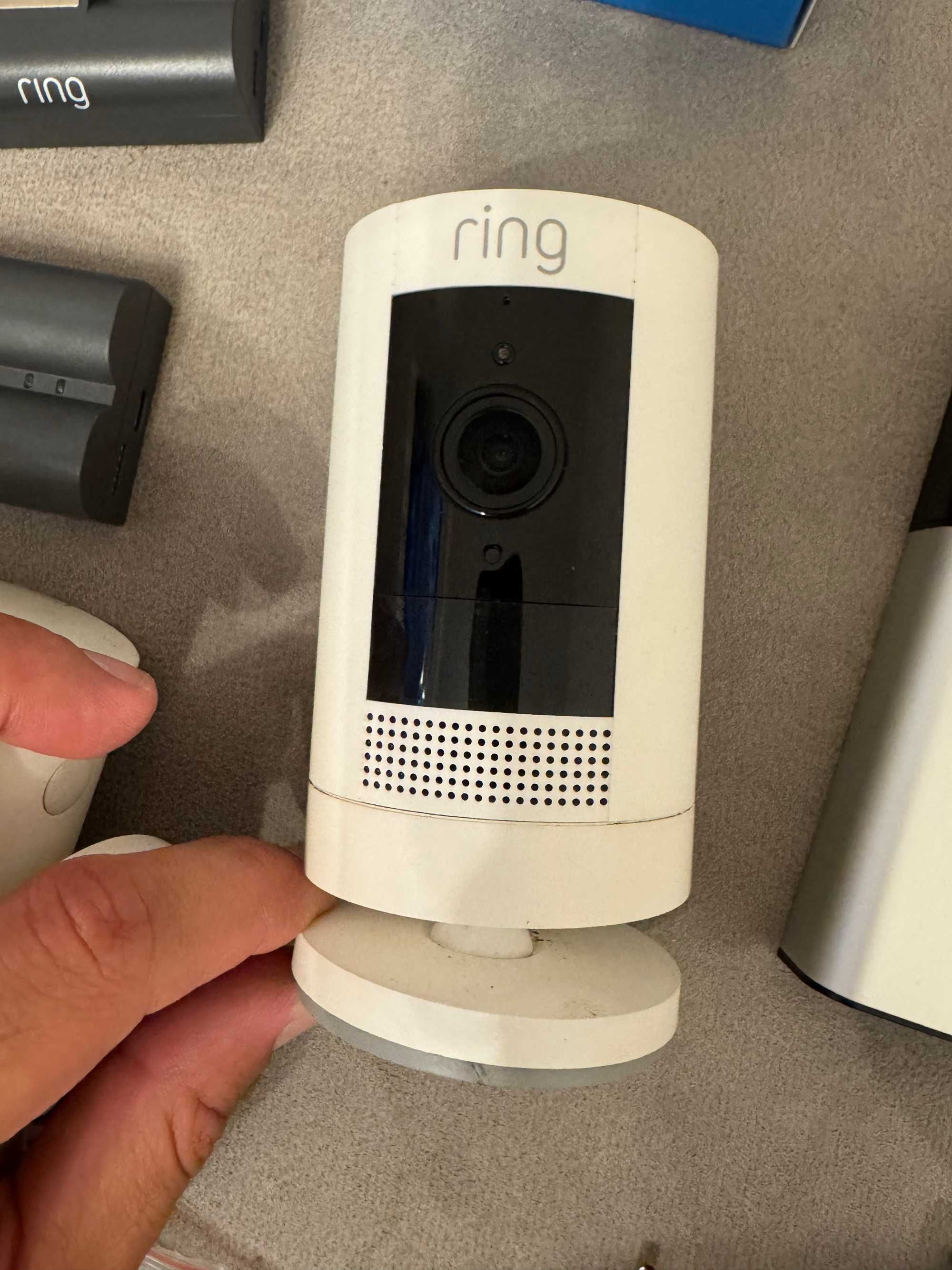 Pack Segurança Amazon Ring: Video Doorbell + 2 Câmaras + Chime – 200€