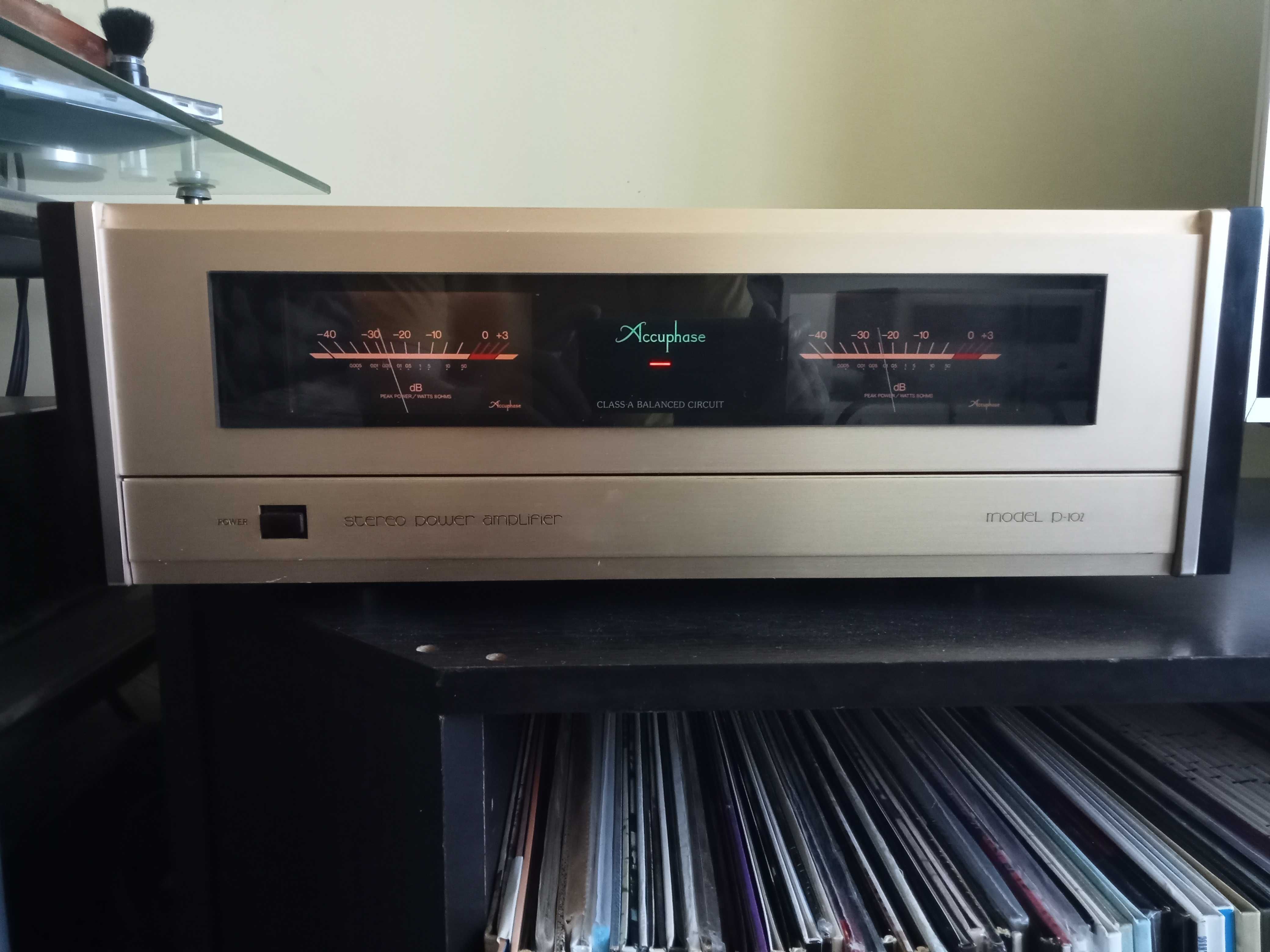 Accuphase P-102 + C-200V