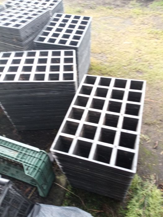 Kratki tacki transportowe do doniczek p9  24szt okazja promocja