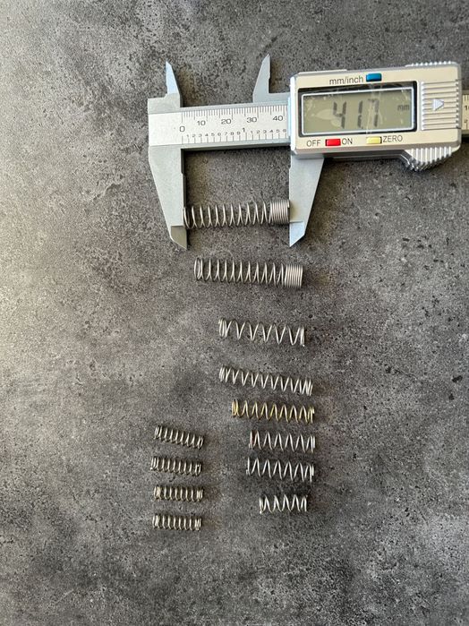 Sprężynki modelarskie od 2 do 4cm 12szt zawieszenie RC zabawki