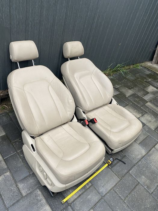 Продам передні сидіння