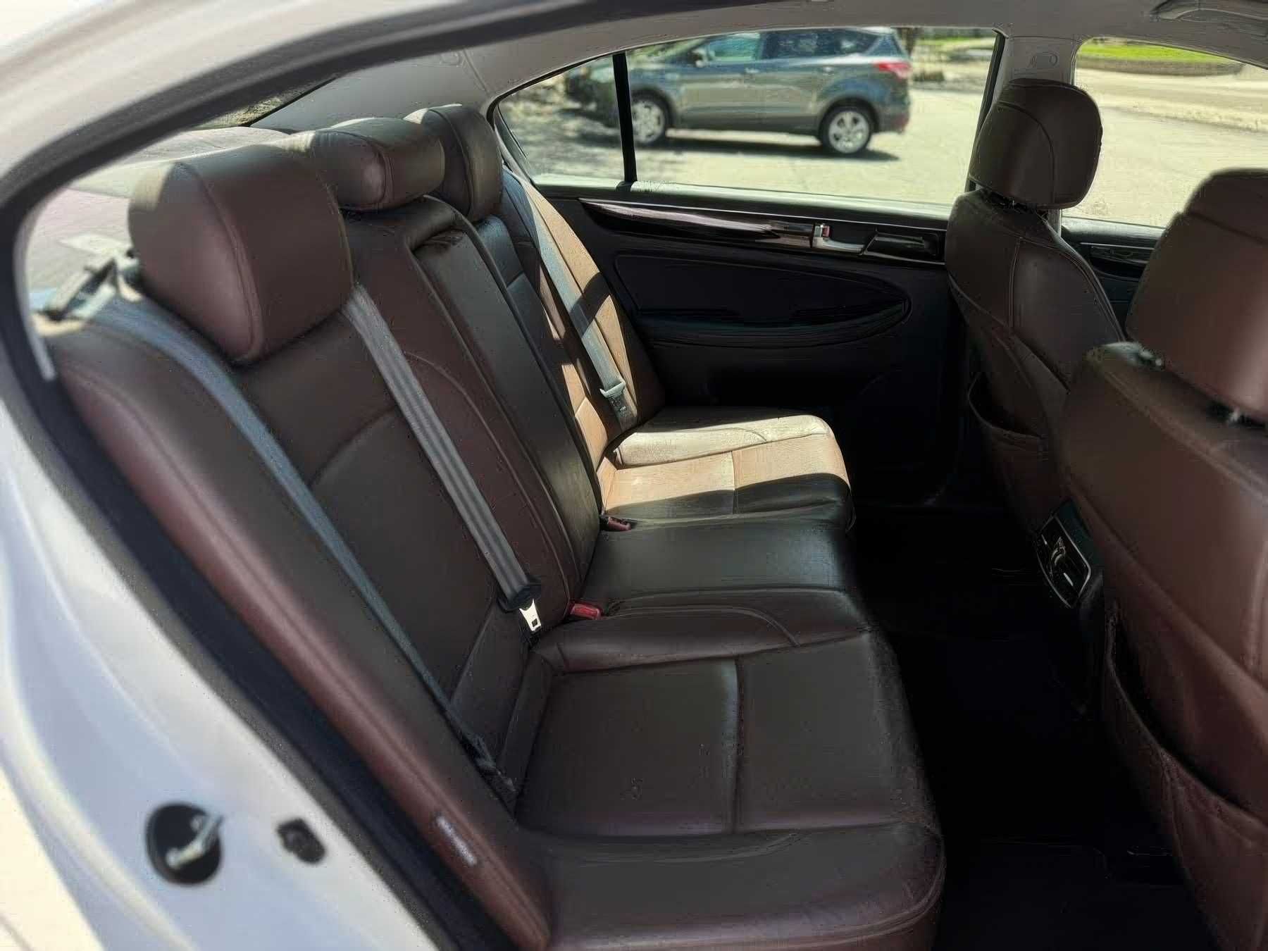 2012 Hyundai Genesis