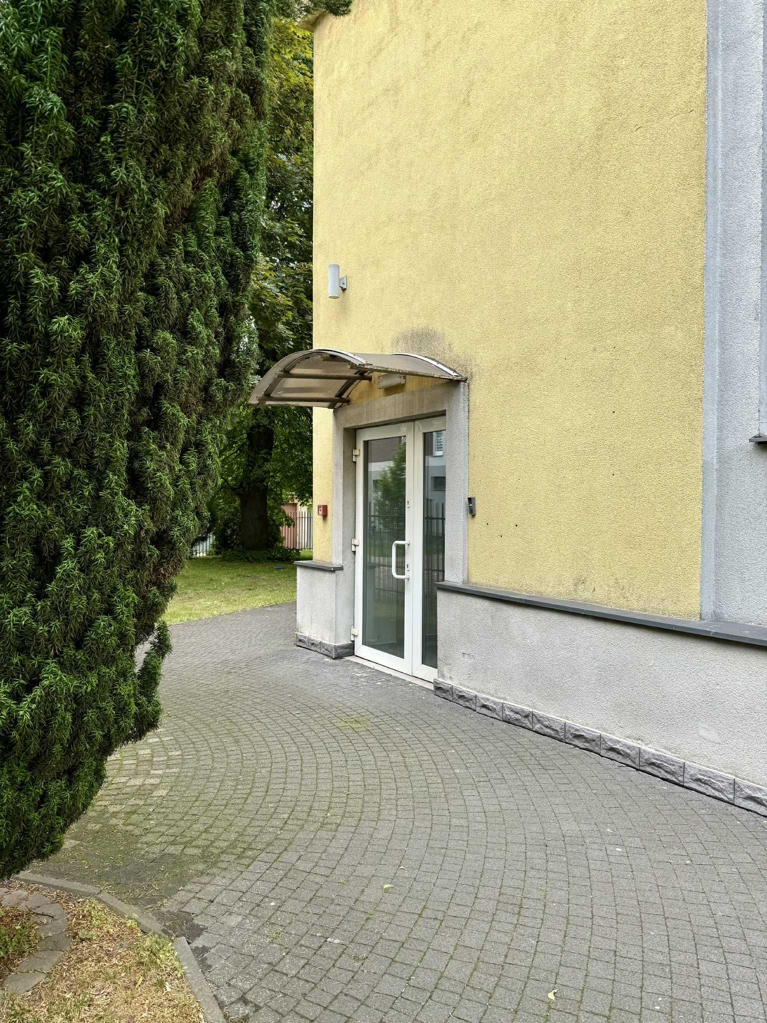 Budynek usługowy przychodnia klinika