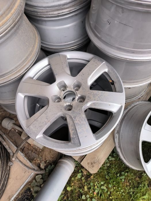 Диски оригінал Audi r17 5x112