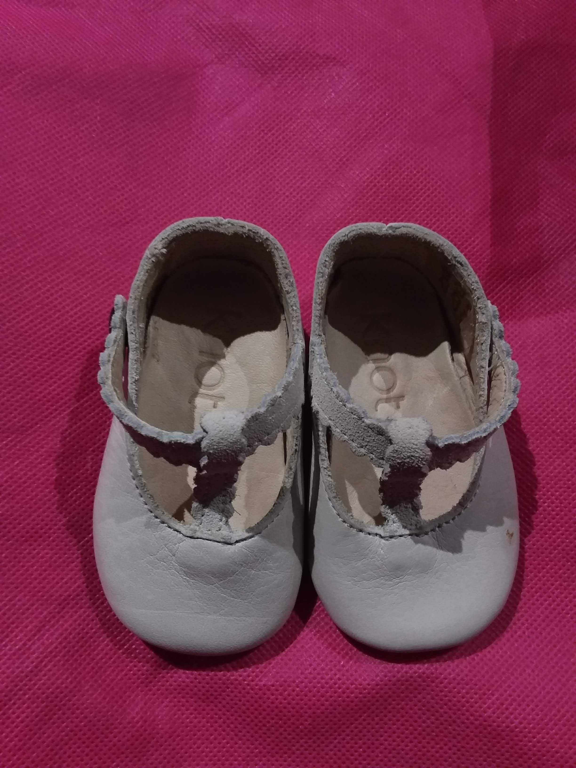 Sapato bebé, marca Knot, tamanho 15