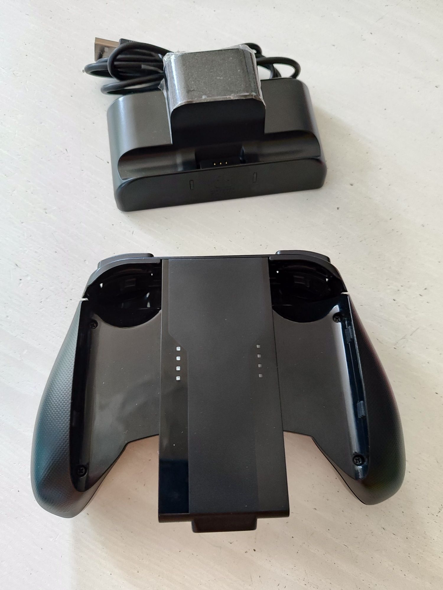 NBA 2K21 Nintendo Switch + PDP Charging Grip
