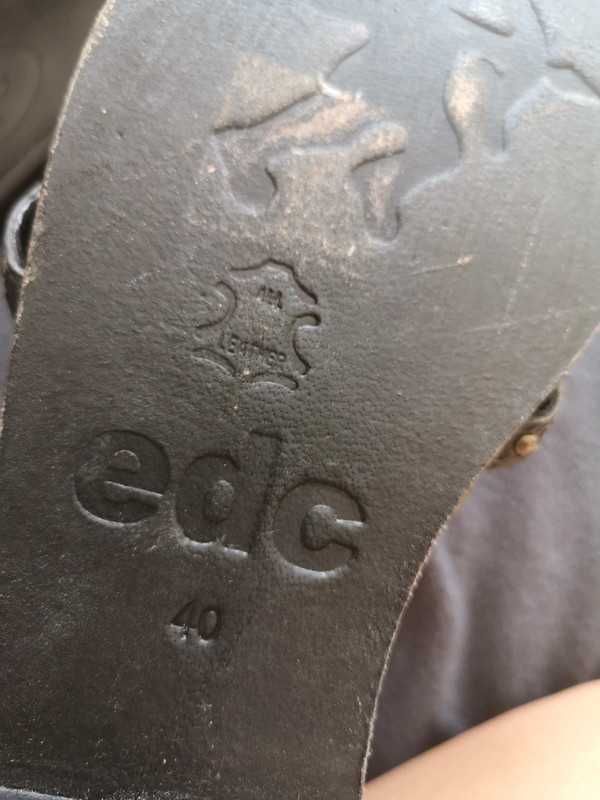 EDC by Esprit skórzane klapki japonki ćwieki r. 40