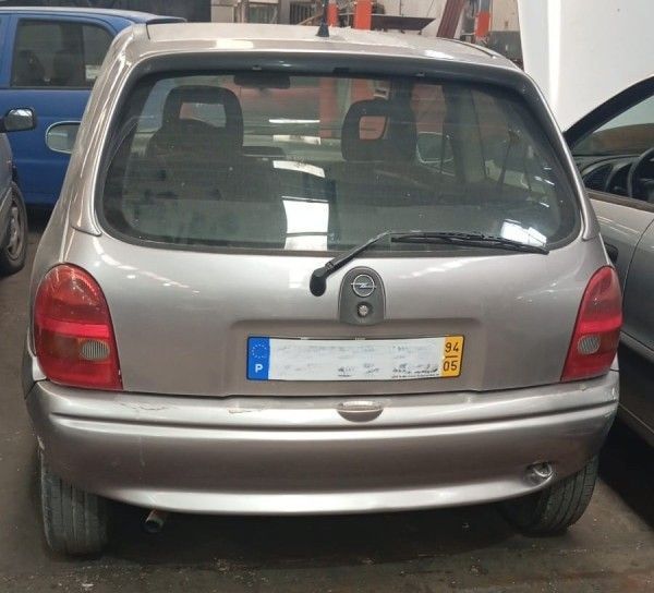 Para Peças Opel Corsa B (S93)