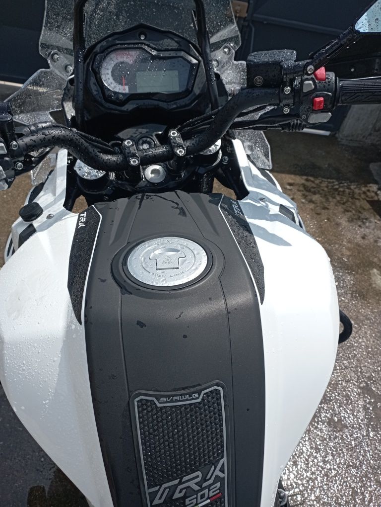 Benelli TRK502 ano 2022