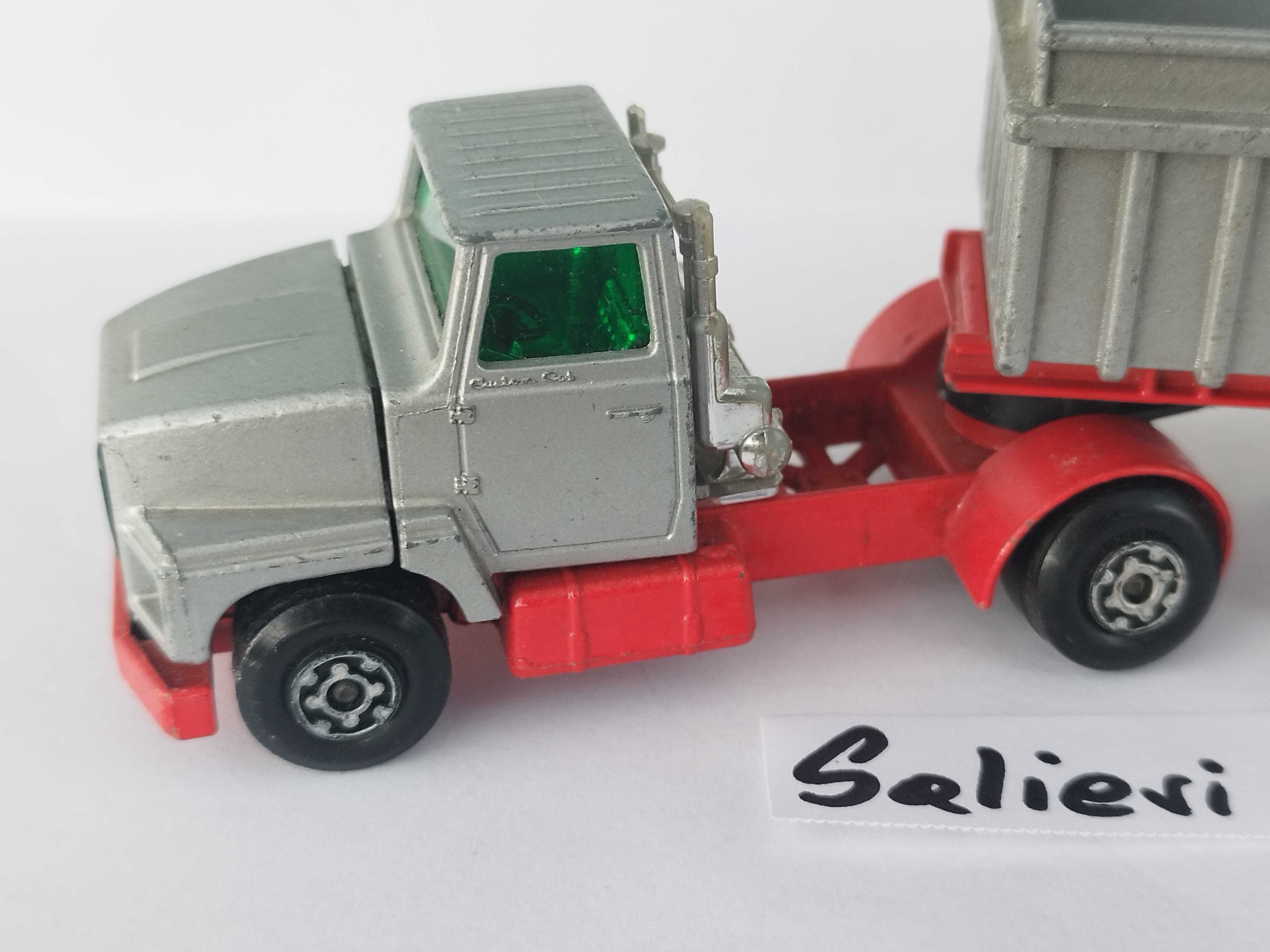 Matchbox Super Kings Ford LTS z naczepą