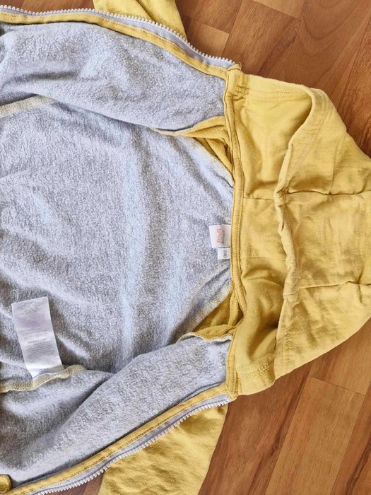 Zestaw ciepłych zapinanych bluz