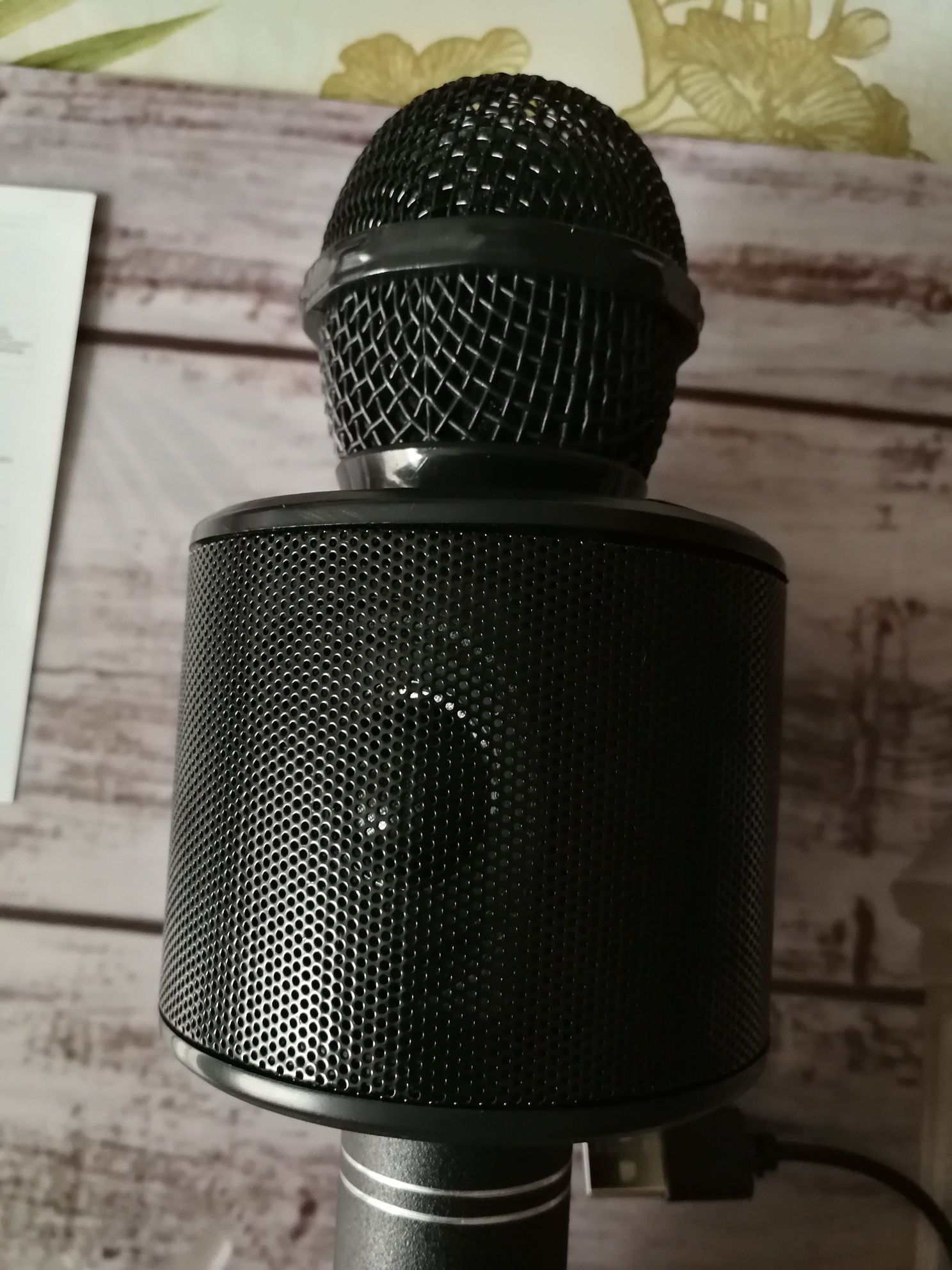 Мікрофон блютуз для караоке чорний, GW0891.