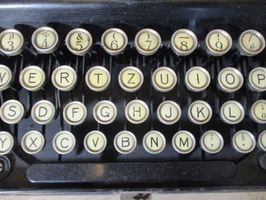 Seculo XX - Maquina de escrever Remington Portable