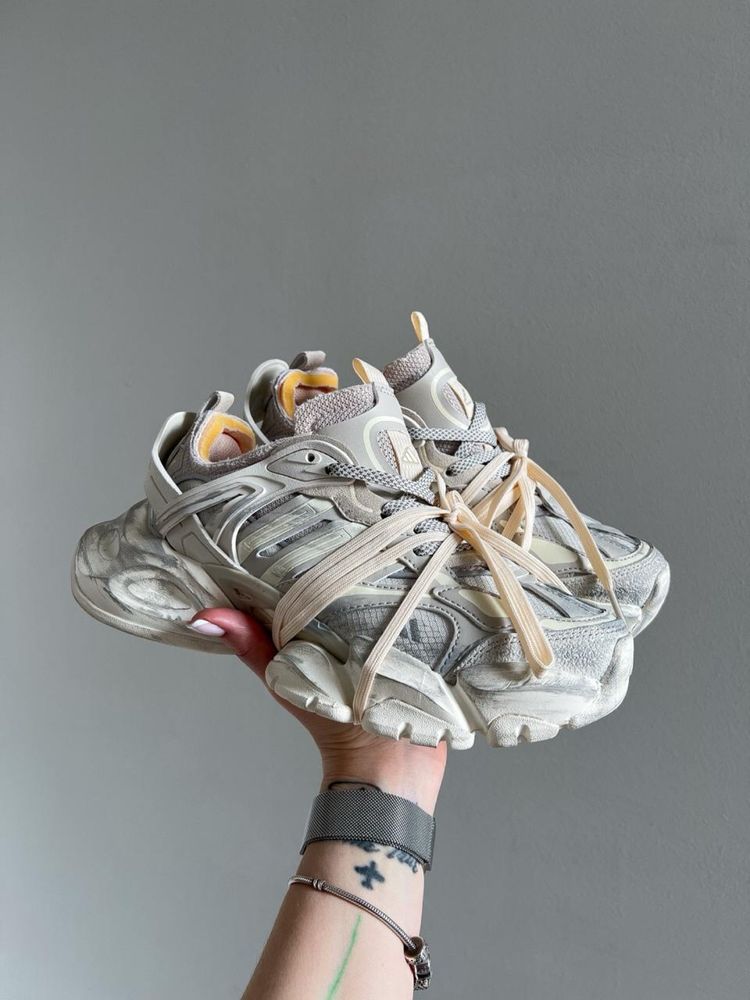 Adidas Vento XLG Deluxe Beige Grey