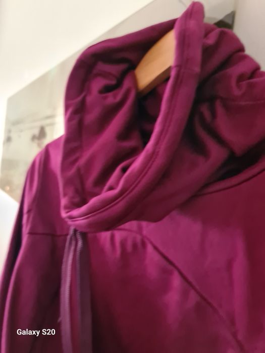 Blusa meia estação para prática de desportos