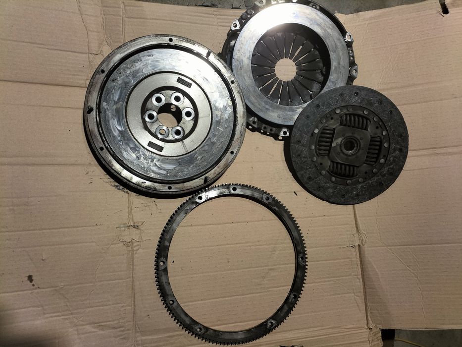 Sprzęgło kompletne Wieniec koła zamachowego 1.8 Turbo VW Golf lV Seat