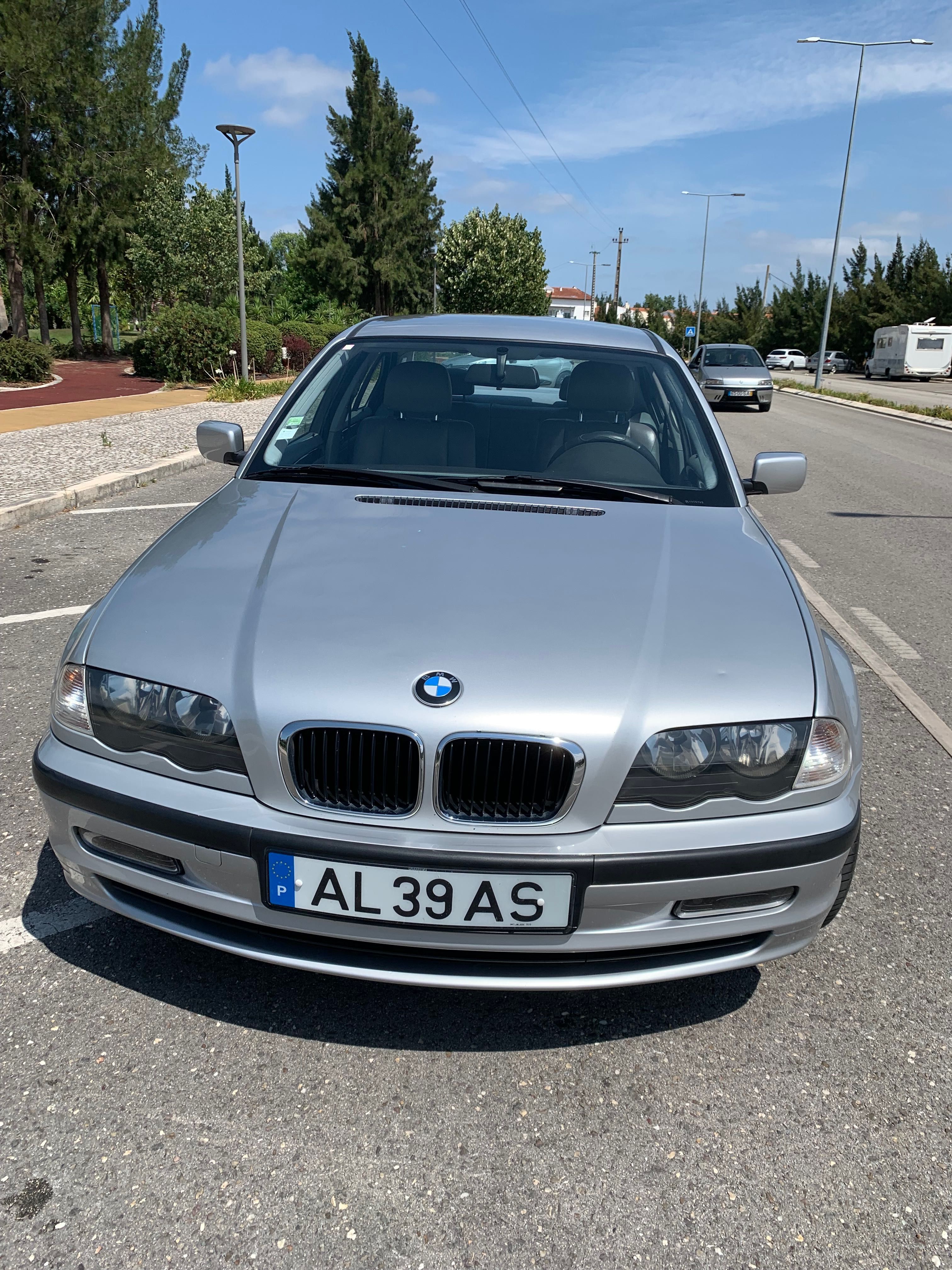 BMW S.3 muito bom estado