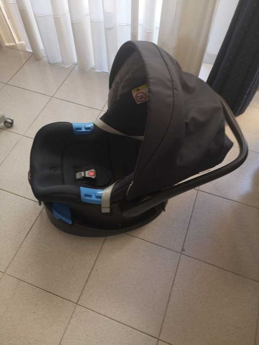 Trio Love da Chicco - Cadeira de passeio, ovo e alcofa