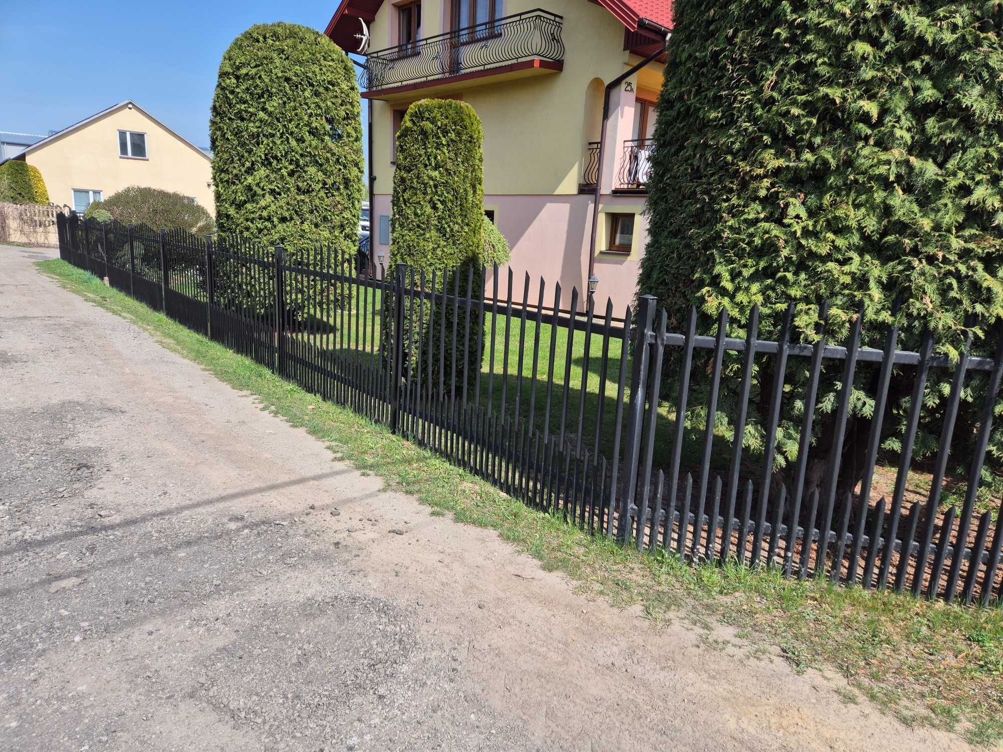 Brama przesuwna 8 m światła.