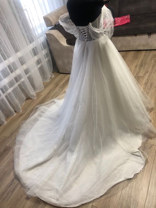 Przypiękna Suknia ślubna rozm. 44-46