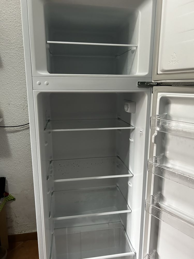 Vende-se frigorífico 6 meses de uso