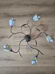 Lampa sufitowa w dobrym stanie