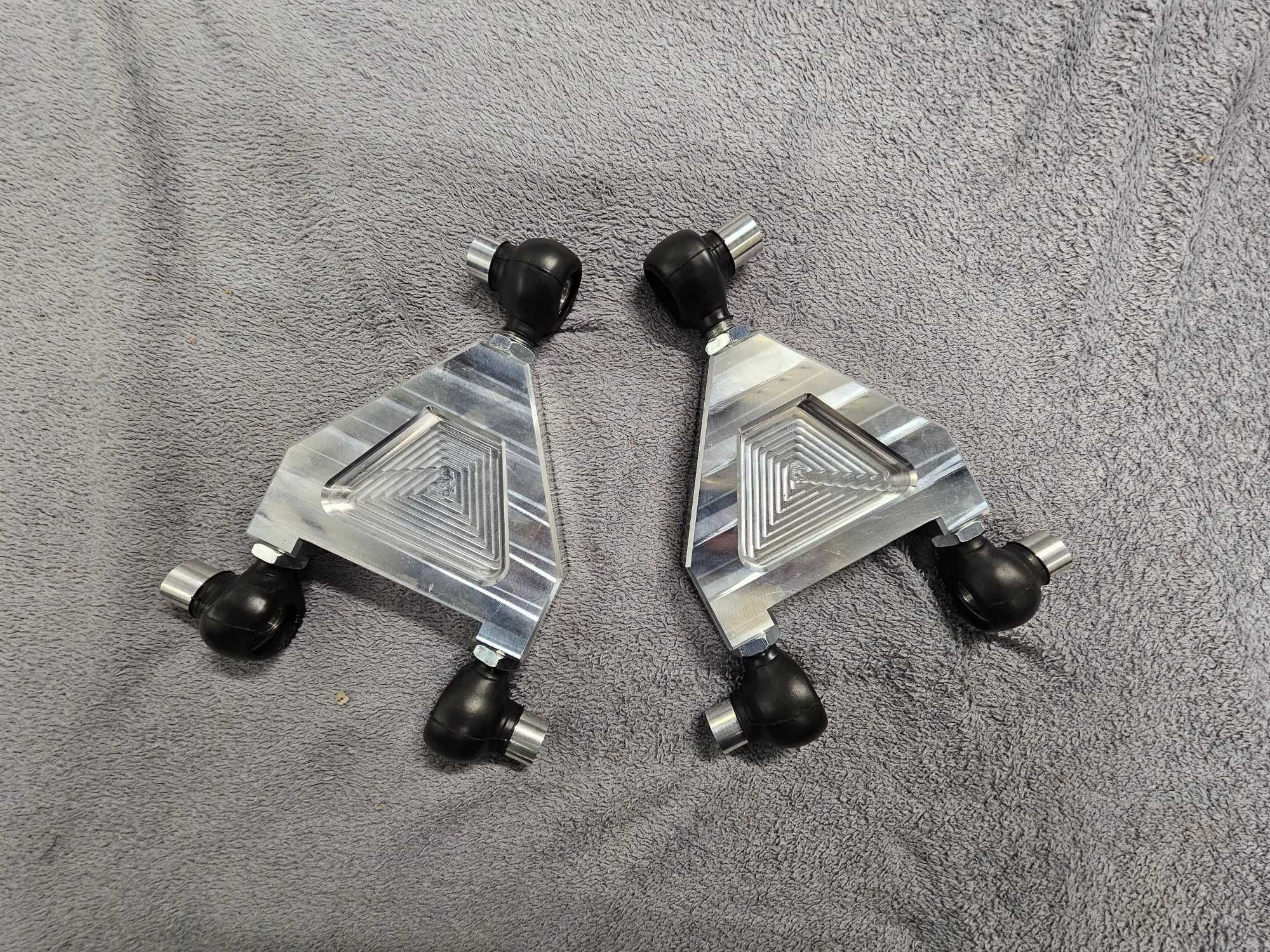 Regulowane wahacze tylne górne Camber Arms Audi A4 S4 RS4 B5 80 B4 Q