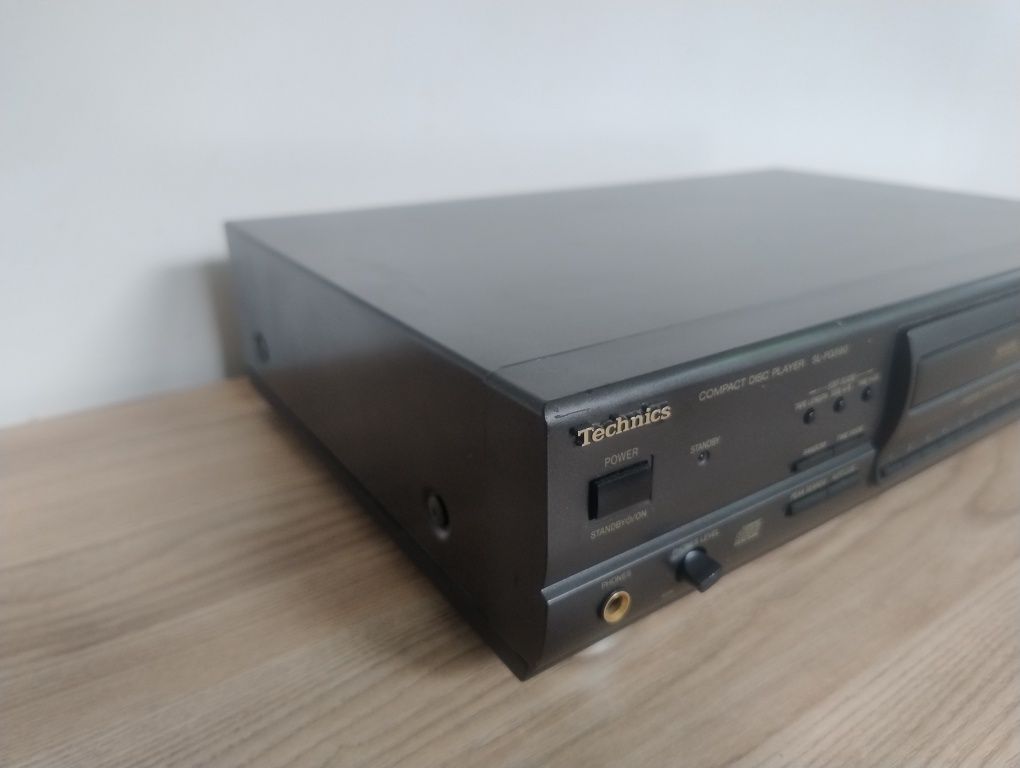 Odtwarzacz CD Technics SL-PG590
