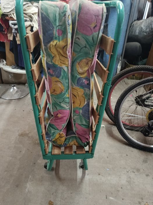 Ліжко-розкладушка з матрасом