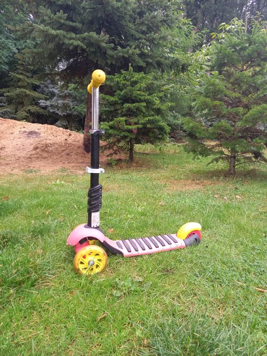 Hulajnoga balansowa z siedziskoem i pchaczem