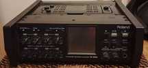 Sprzedam  ośmiokanałowy recorder Roland R-88
