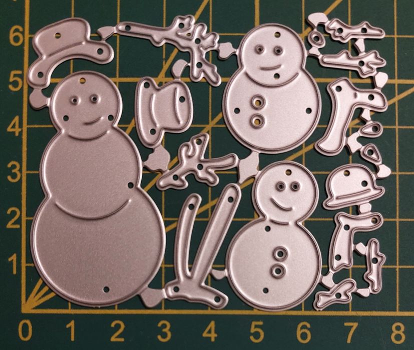 1877. Wykrojniki bałwanki scrapbooking