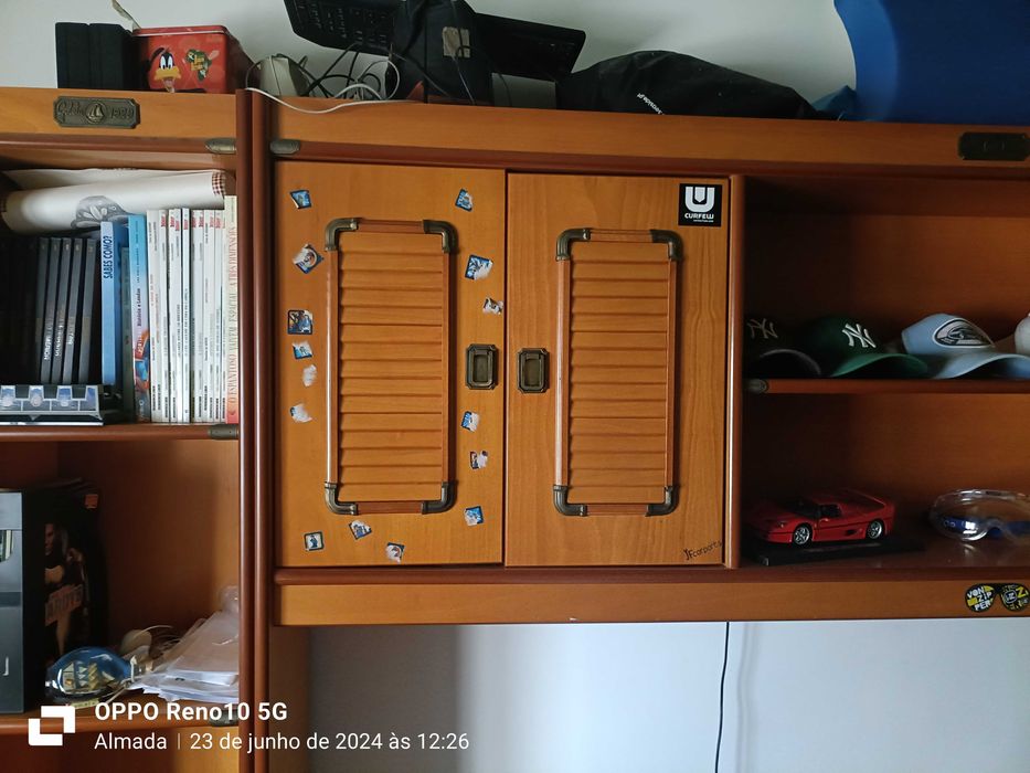 Vende-se estudio com duas camas