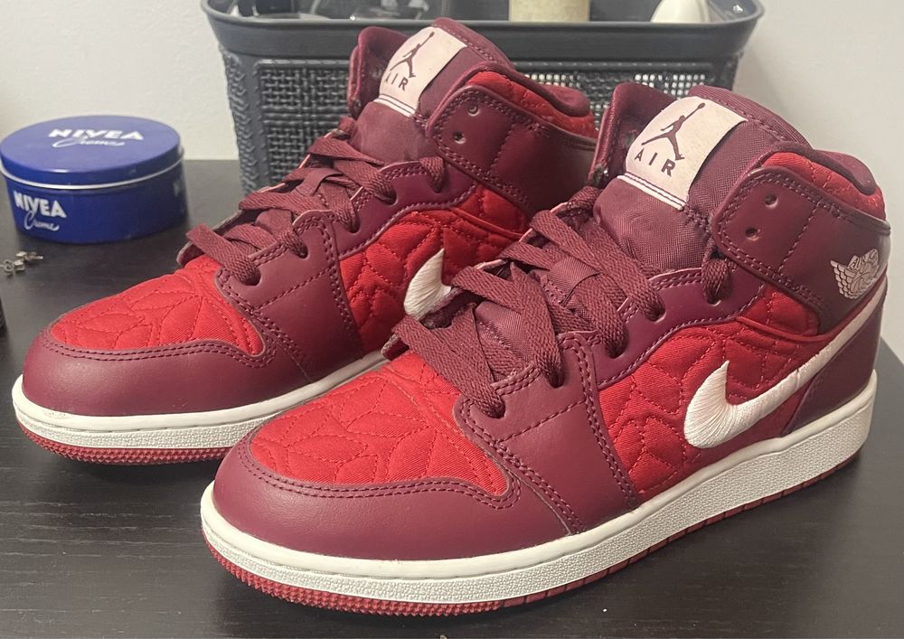 Air Jordan 1 Mid