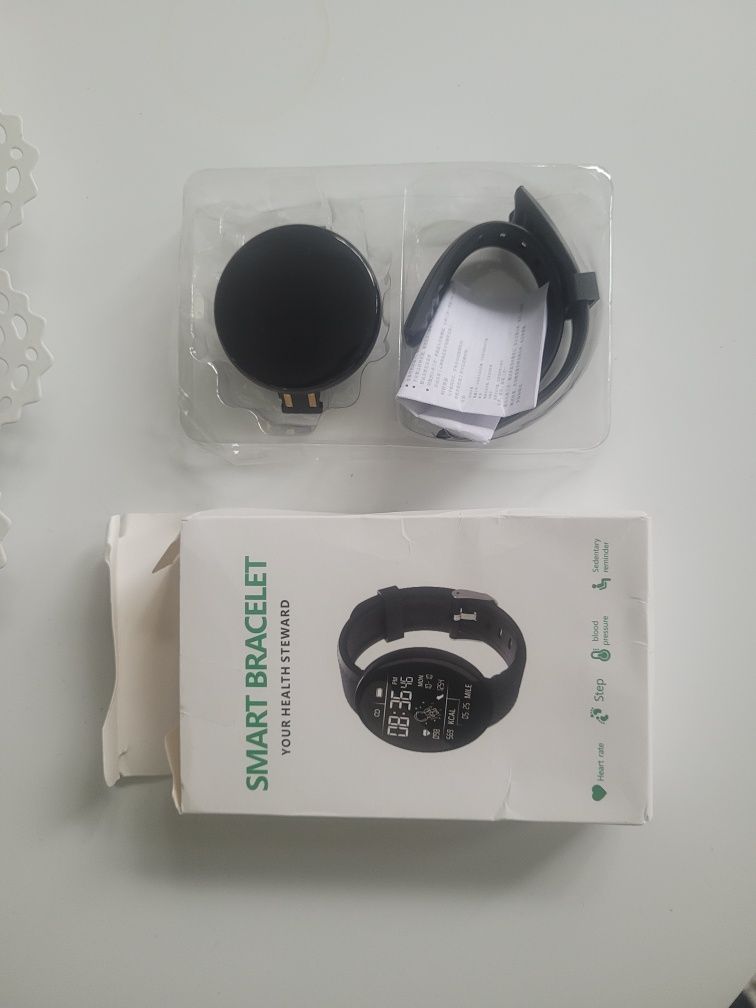 Zegarek smartwatch opaska sportowa