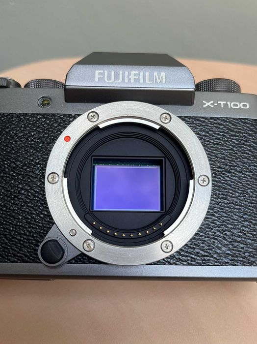 Fujifilm X-T100 + Obiektyw XC 15–45mm + Akcesoria