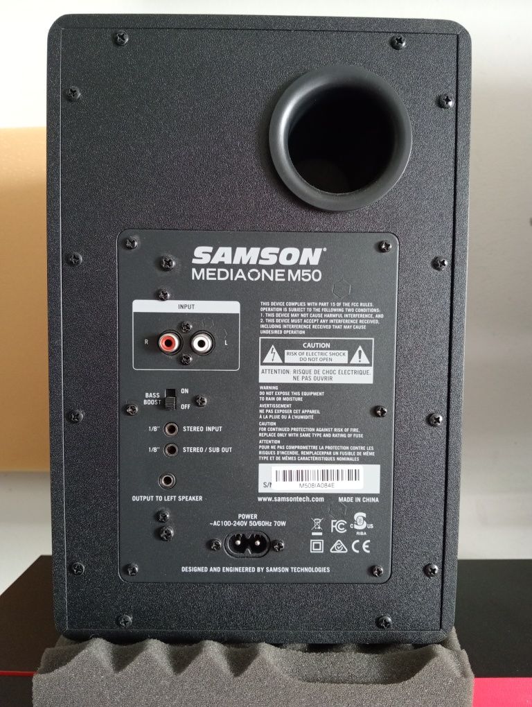 Monitores de estúdio 5" Samson MediaOne M50 (Valor do par)