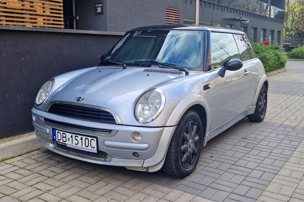 2002 Mini One 1.6 benzyna 90km/ czarna podsufitka