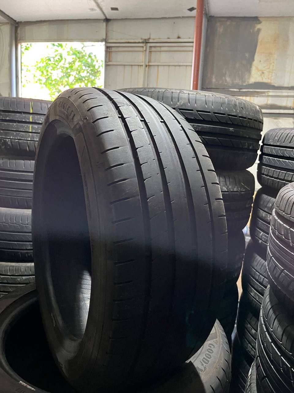 Пара 225/45/17 Goodyear 22 рік