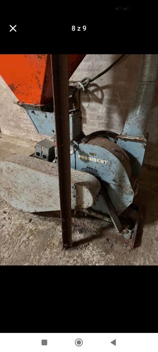 Śrutownik bijakowy tłoczący President