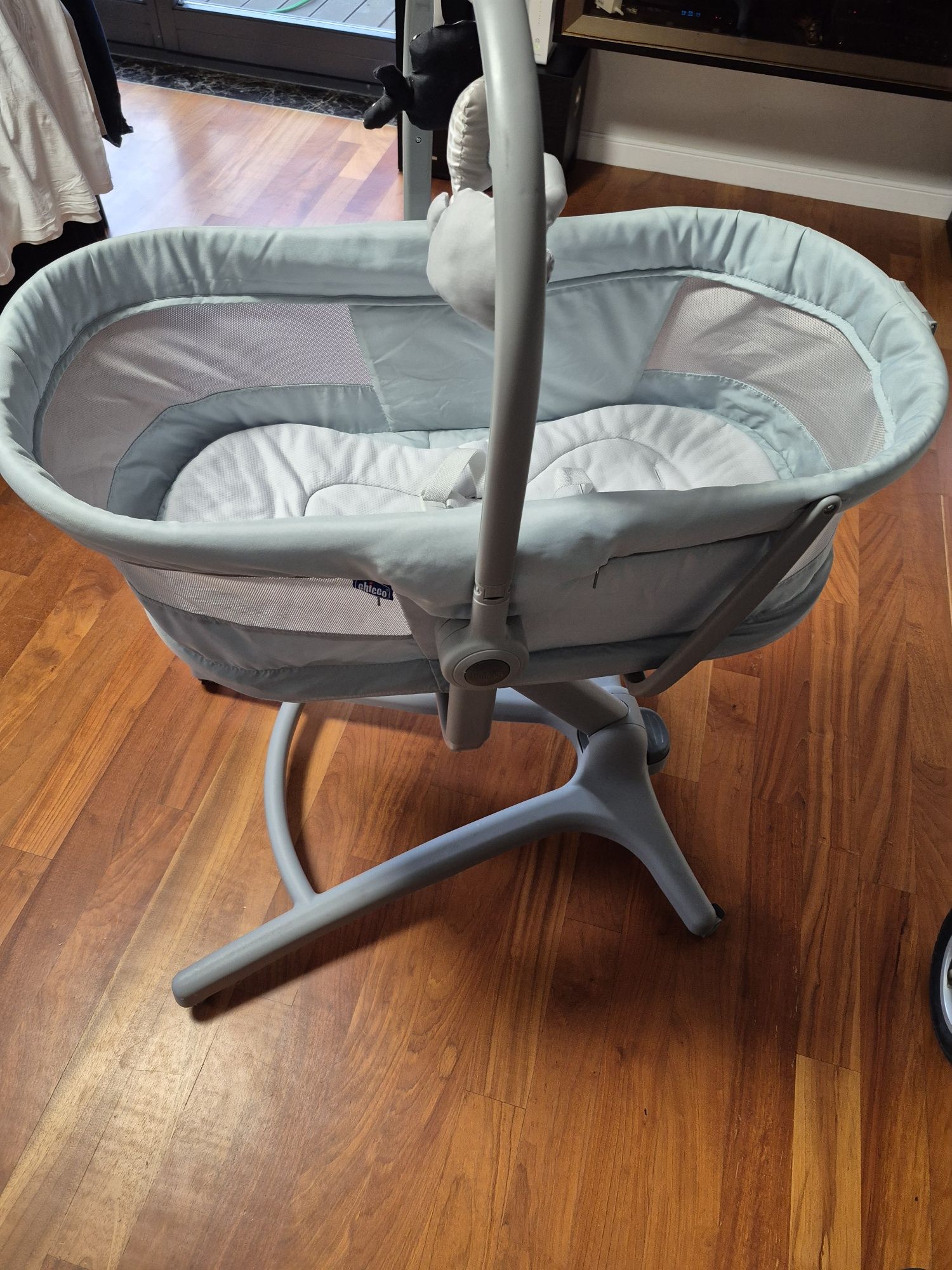 Chicco Baby Hug 4w1 plus stoliczek do karmienia - stan idealny