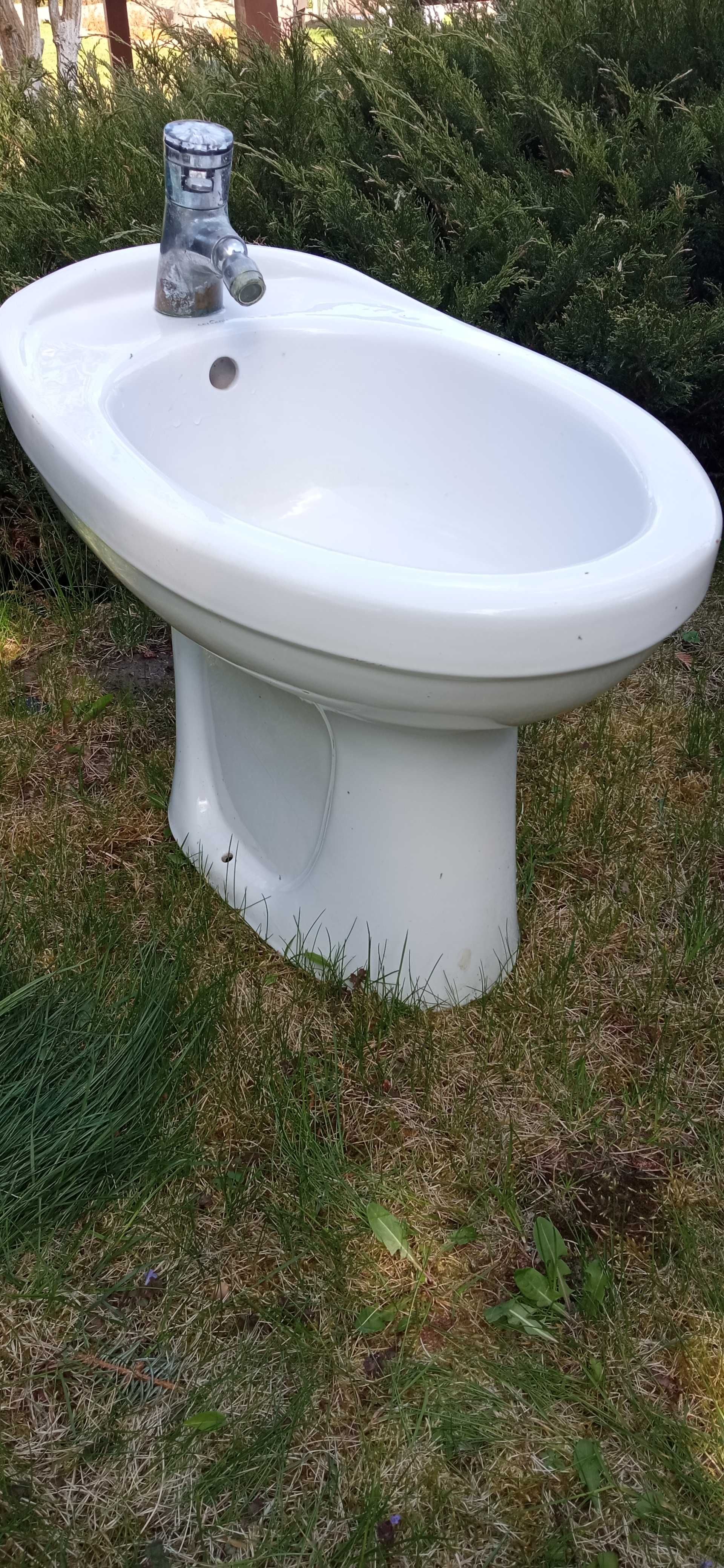 Bidet wolnostojący cersanit