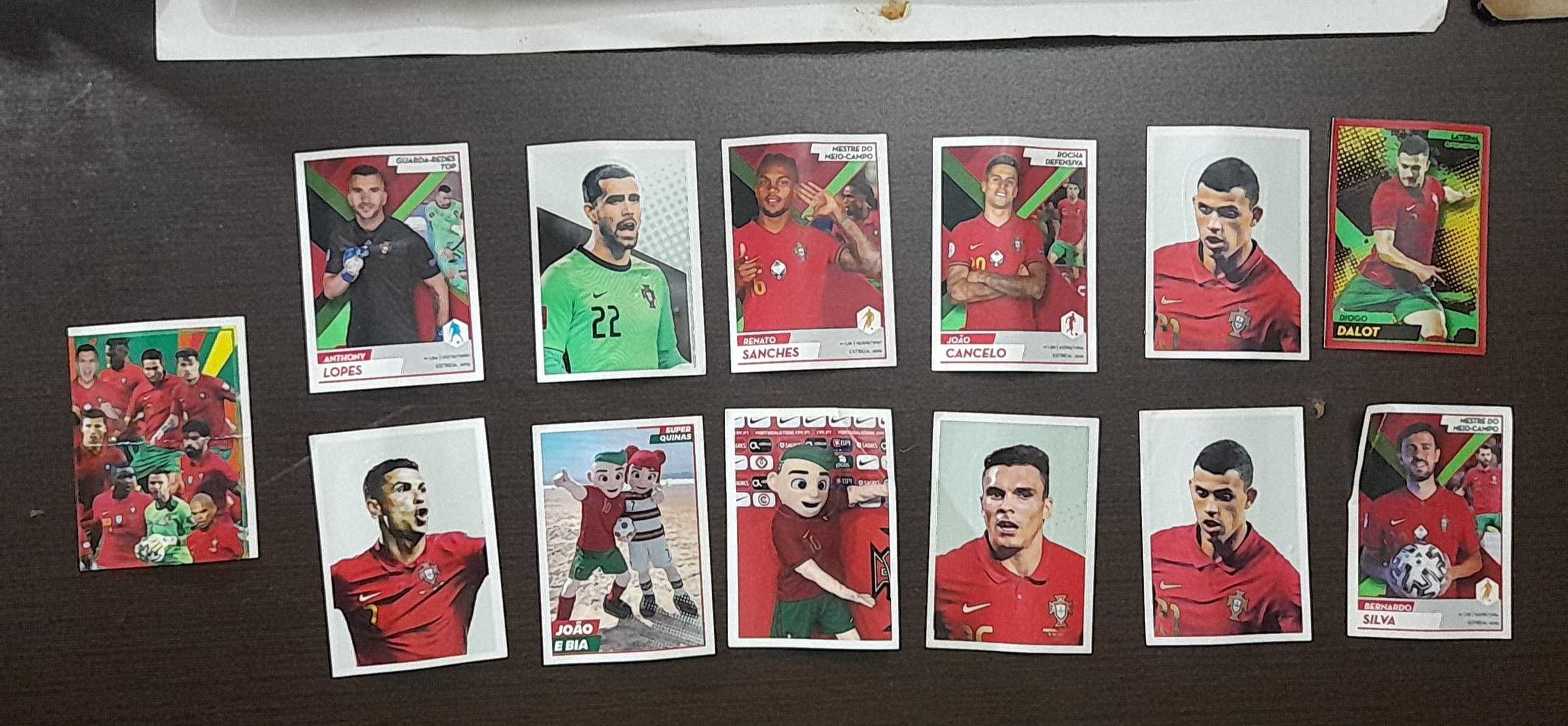 Albúns e Cromos de futebol e Pokemón