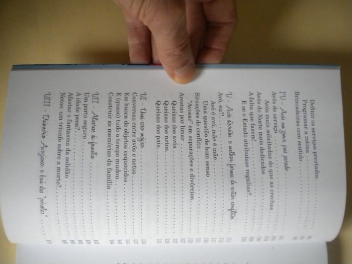 Avós precisam-se de Gabriela Oliveira