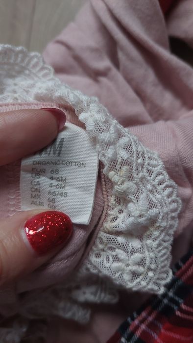 4 sukienki 68 H&M świąteczne czerwona biało czarna szara